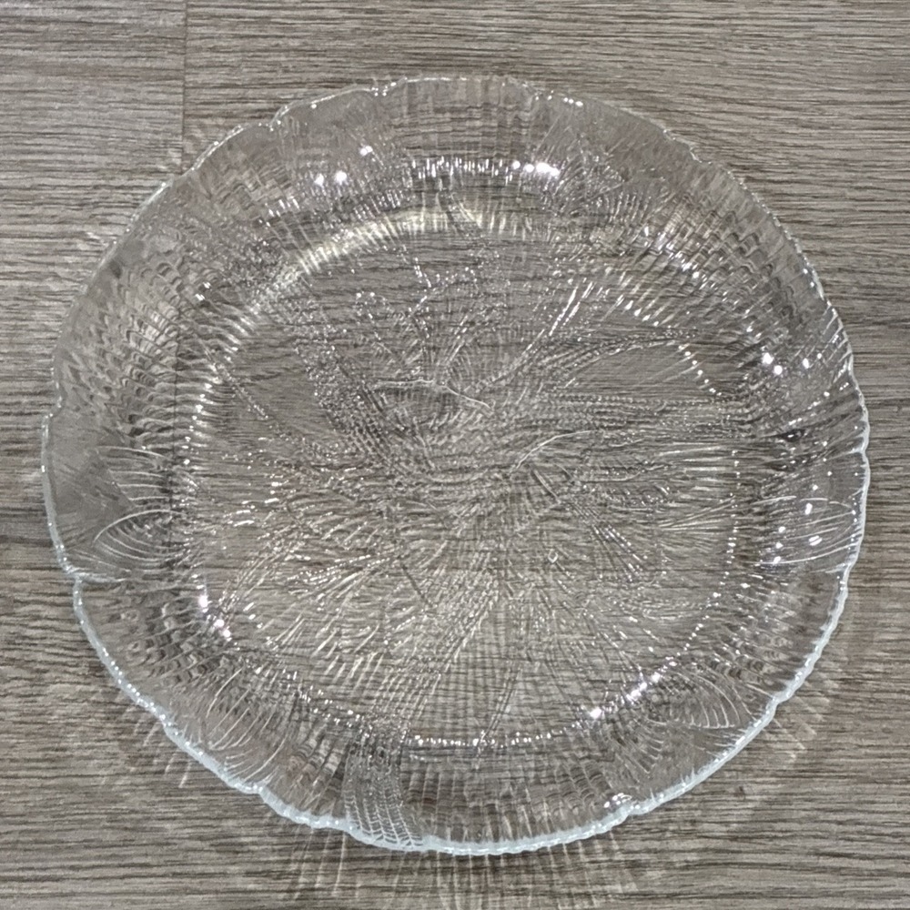 Arcoroc France Canterbury Crocus Flower Glass Dinner Plate 10.75"